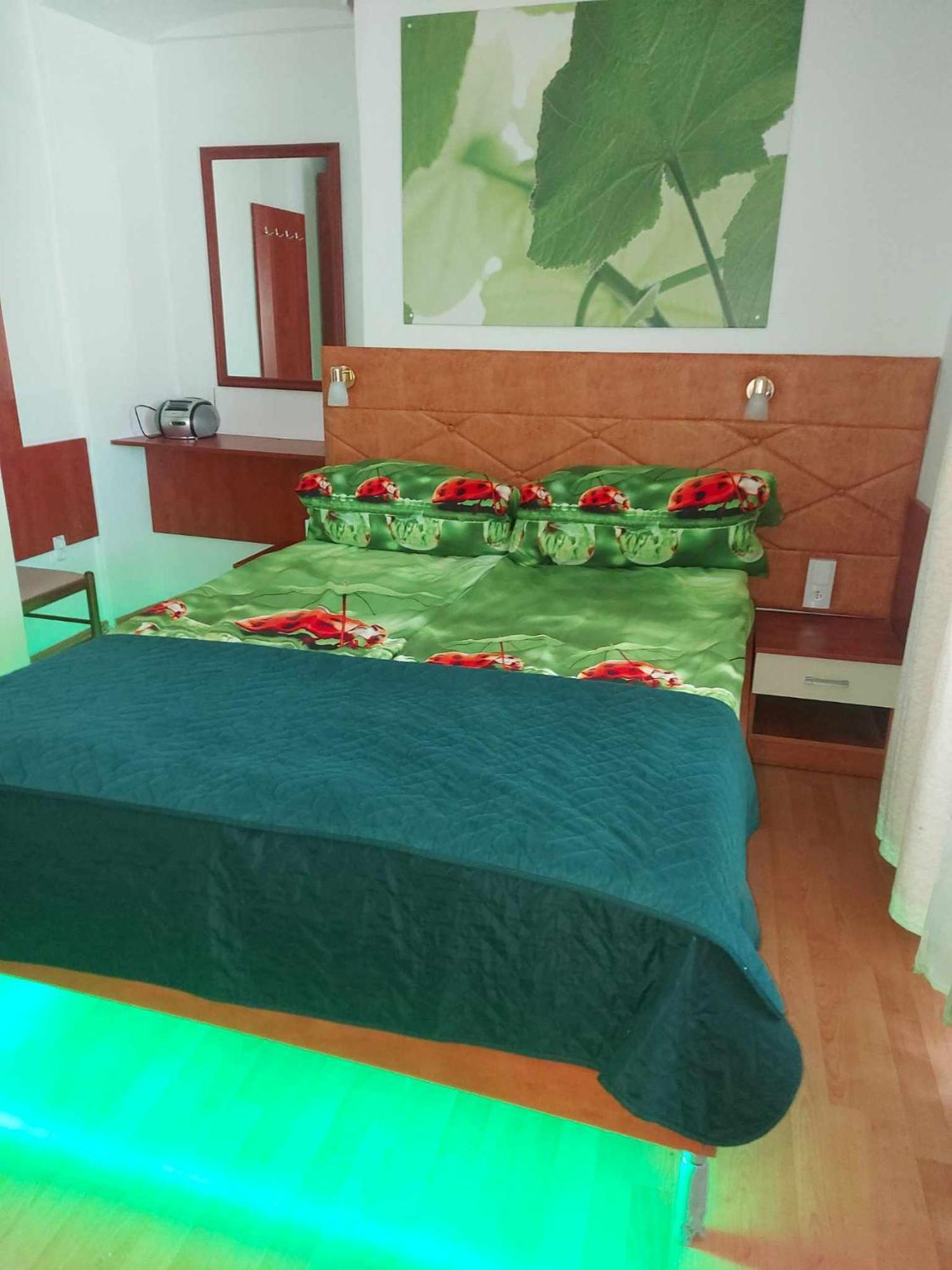 Vila Zlata Apartman Punat Kültér fotó