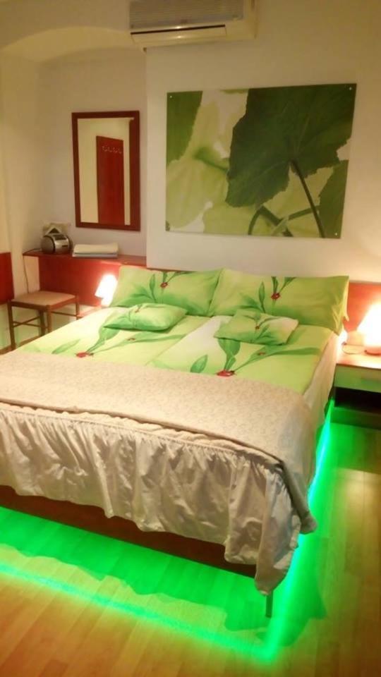 Vila Zlata Apartman Punat Kültér fotó
